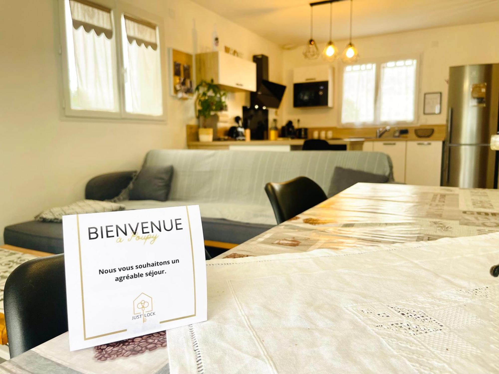 Petite Maison Au Calme Poupry Buitenkant foto