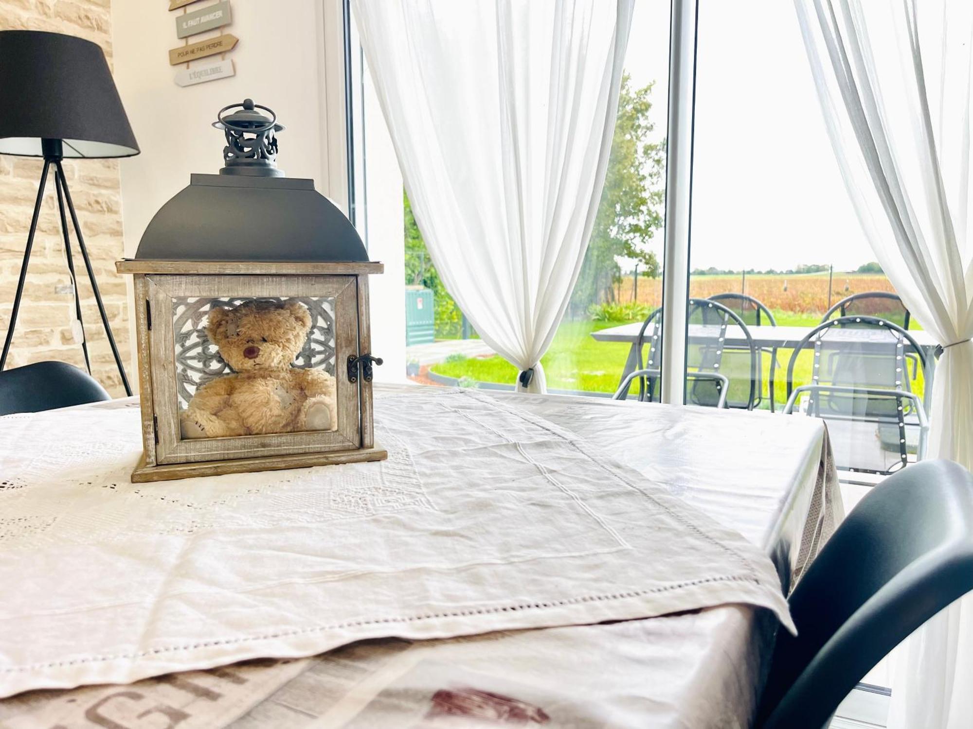 Petite Maison Au Calme Poupry Buitenkant foto